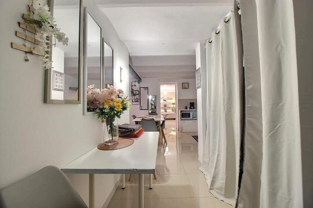 Villa 3 Appartements Entiers Avec Piscine Et Jaccuzi Et Parking 马赛 外观 照片