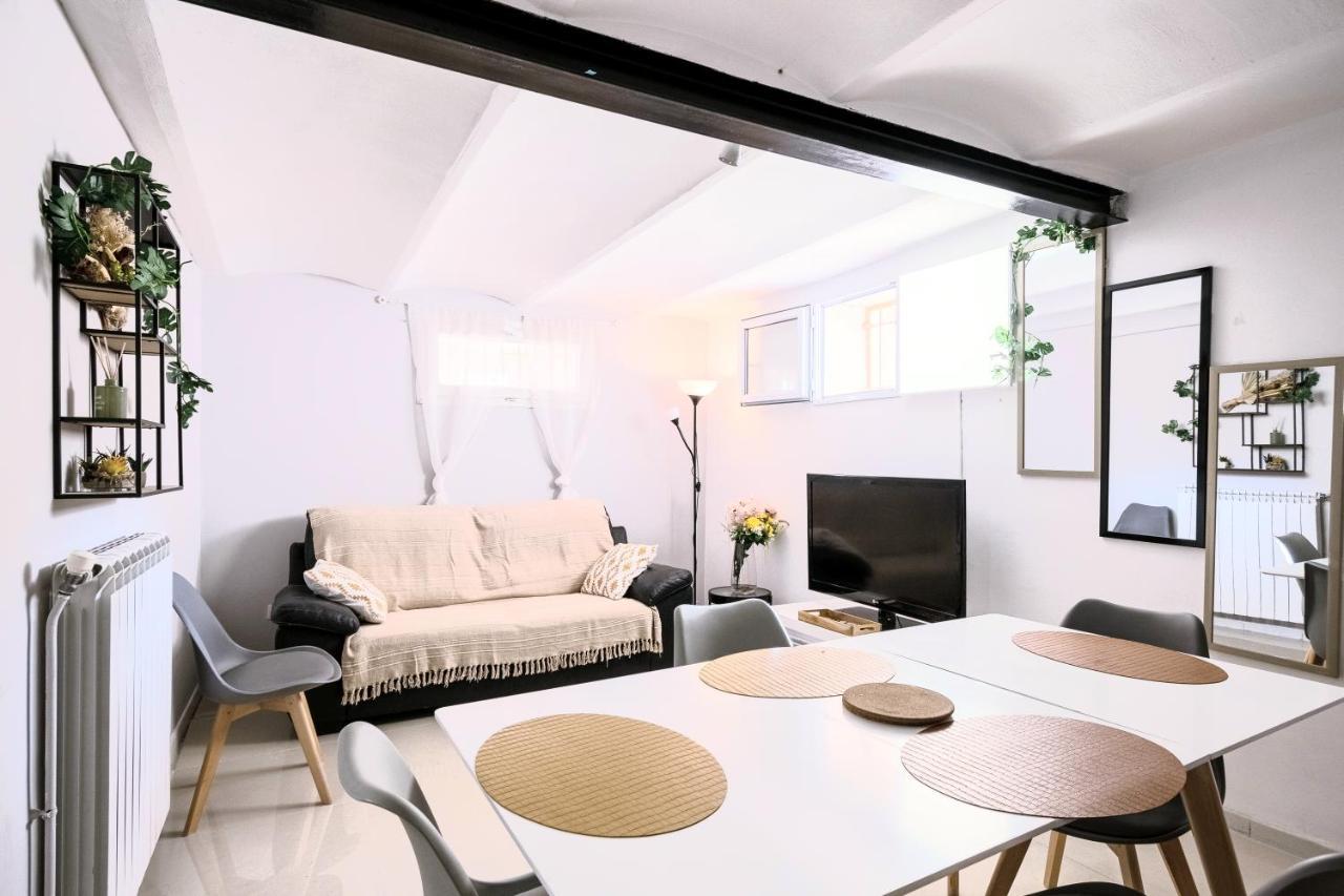 Villa 3 Appartements Entiers Avec Piscine Et Jaccuzi Et Parking 马赛 外观 照片