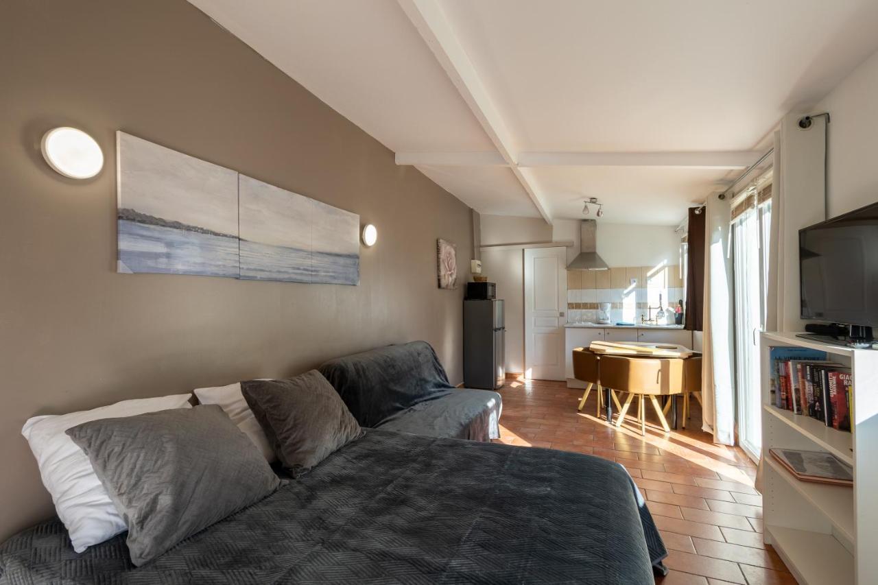 Villa 3 Appartements Entiers Avec Piscine Et Jaccuzi Et Parking 马赛 外观 照片